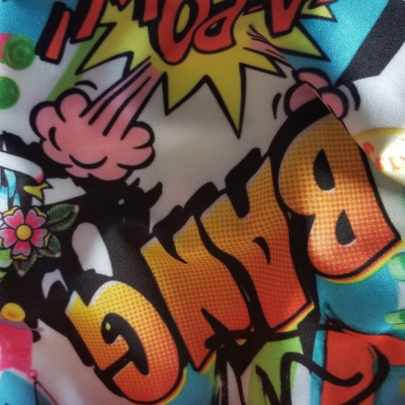 Sandy's fun clothes - Picture 8 of 11